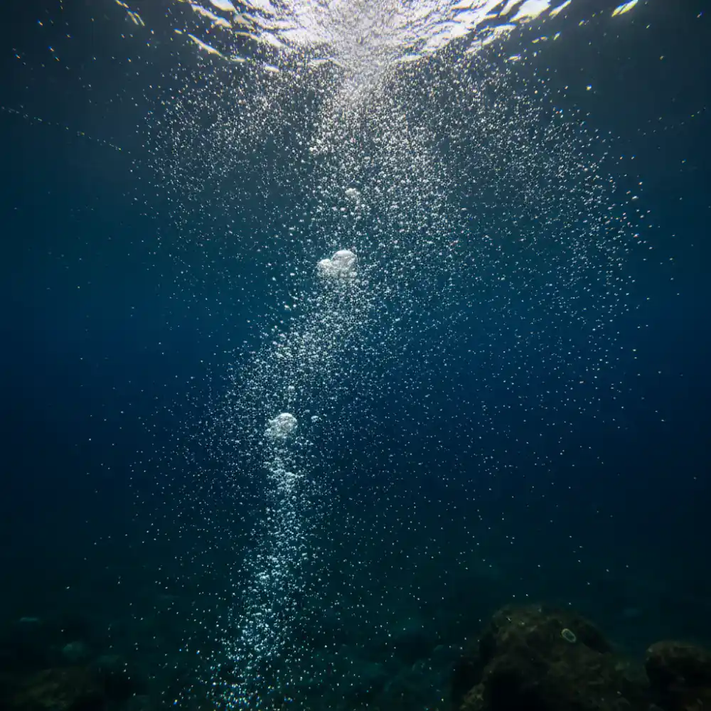 Micro-bubbles dispersing oxygen in a deep water tank